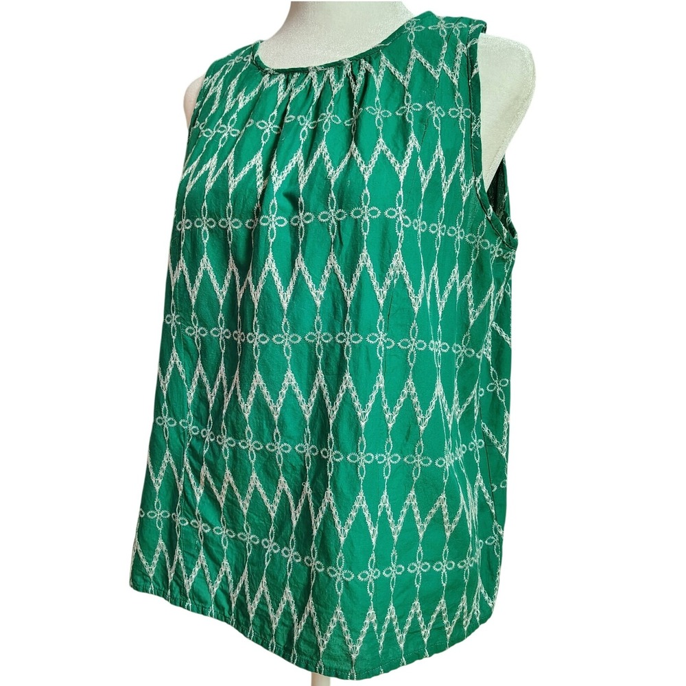 Universal Thread Women's Blouse Medium Embroidered Green Sleeveless‎ Lightweight